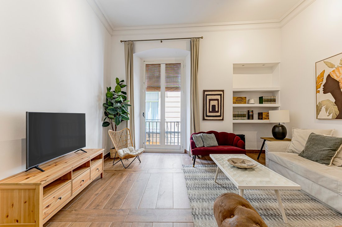 Apartment in Ciutat Vella, Barcelona, Spain 2 - 18585272