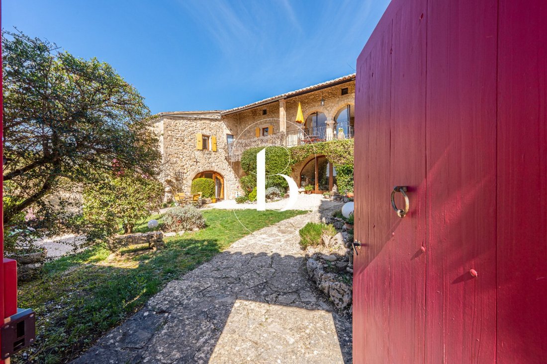 Maison à Barjac, Occitanie, France 3 - 18584185