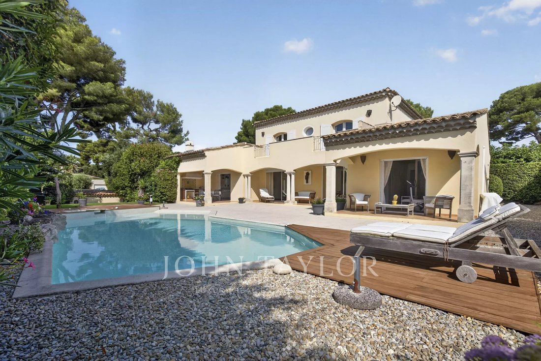 Villa in Ouest, Carry-le-Rouet, France 1 - 18582420