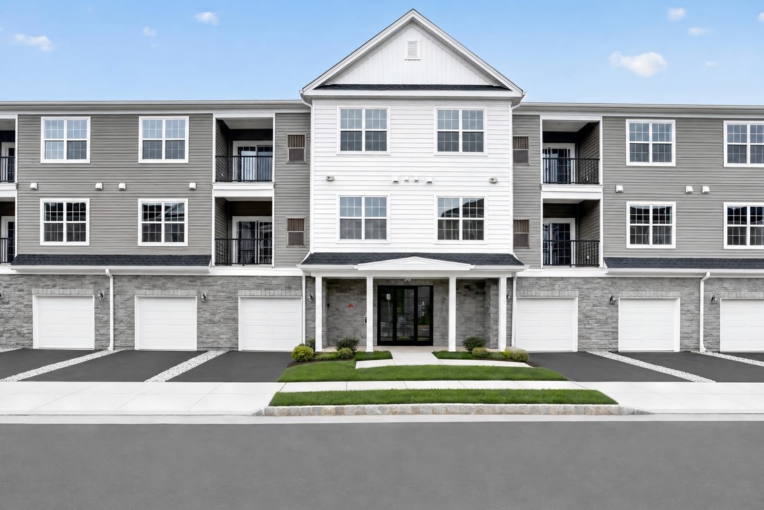 Condo in Monroe Township, New Jersey, United States 1 - 18533357