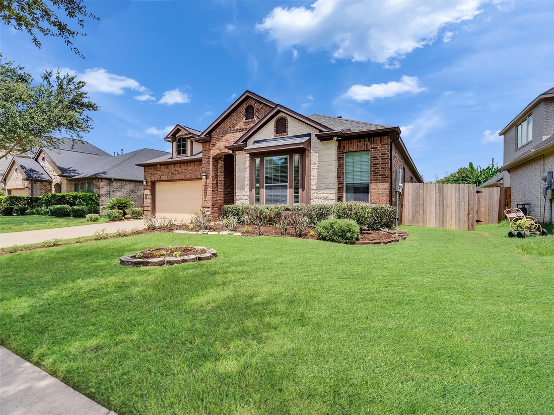 House in Sugar Land, Texas, United States 1 - 18581990