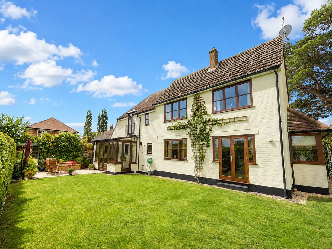 House in Furzehill, Holt, England 3 - 18583595