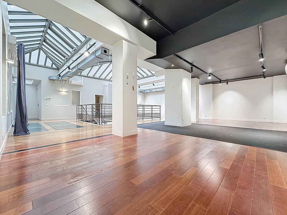 Apartment in Lorette-Martyrs, Paris 9e Arrondissement, Paris 3 - 16529198