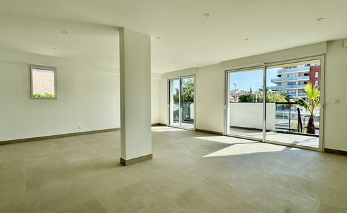 Apartment in Exterieurs, Frejus, France 1