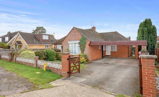 Bungalow in Seer Green, England 1