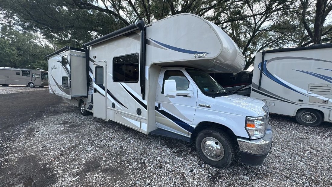 2018 Thor Motor Coach Four Winds 30D in Thonotosassa, FL, United States 2 - 18585657