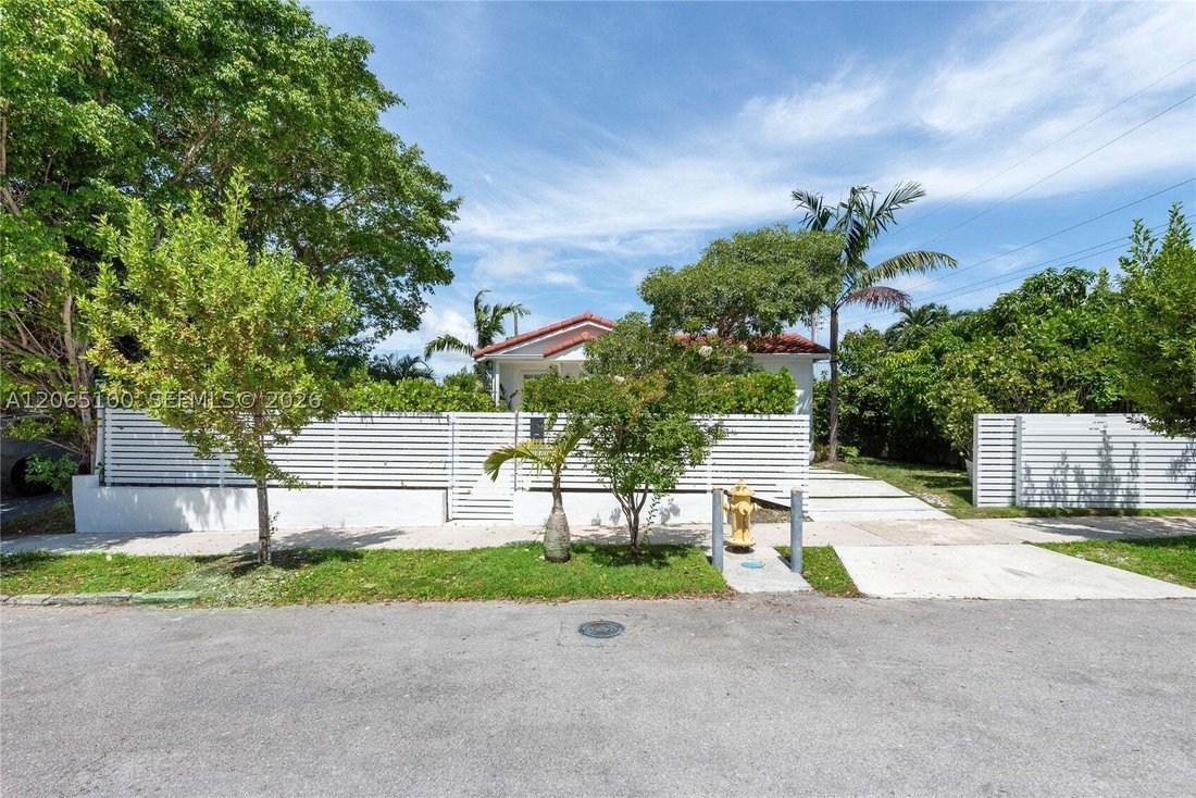 House in Miami, Florida, United States 2 - 18581618