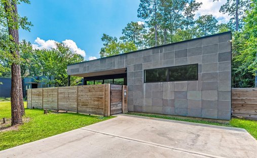 House in Conroe, Texas, United States 1