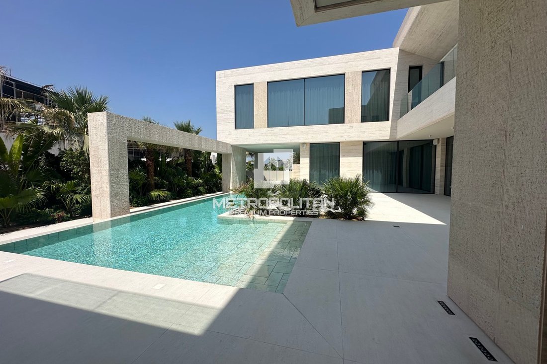 Villa in Pearl Jumeirah, Dubai, United Arab Emirates 2 - 18582640