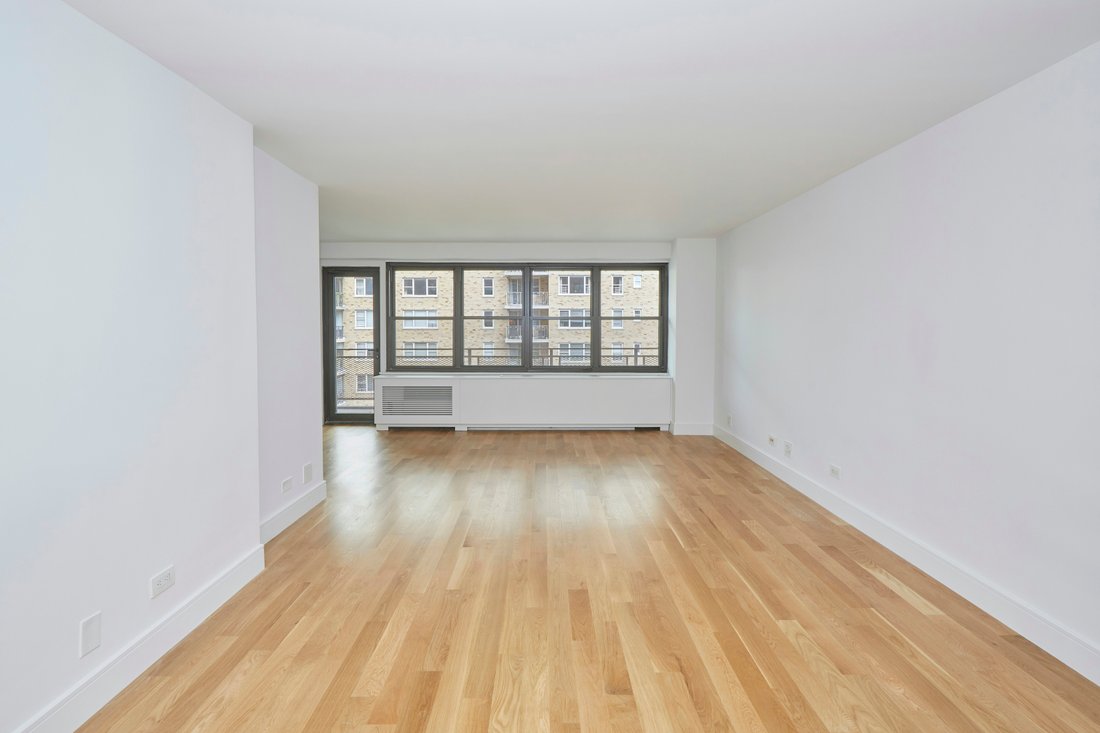 Co Op in New York, New York, United States 5 - 18584277