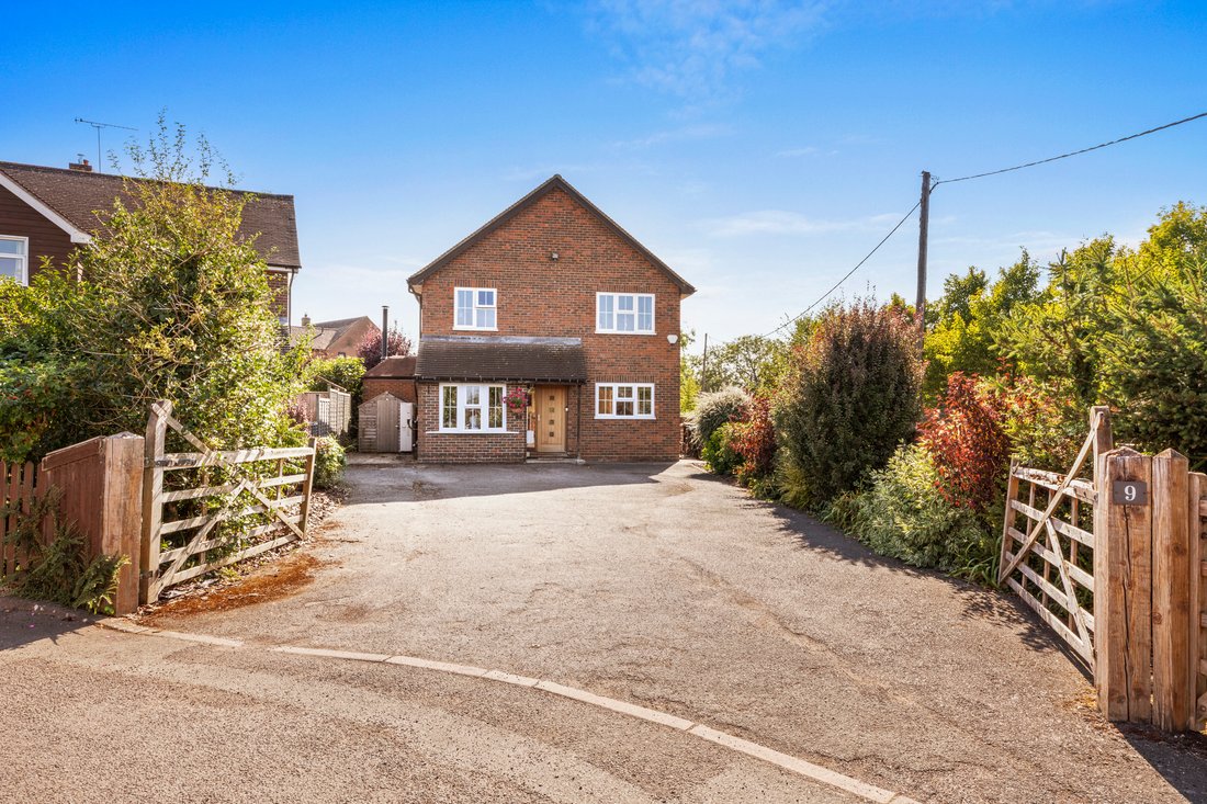 House in Shabbington, England 1 - 18581197