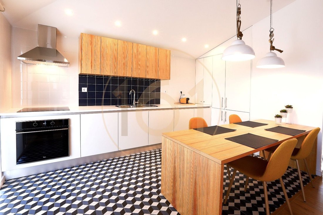 Apartment in Cedofeita, Santo Ildefonso, Se, Miragaia, Sao Nicolau e Vitoria, Porto District, Portugal 3 - 18582333