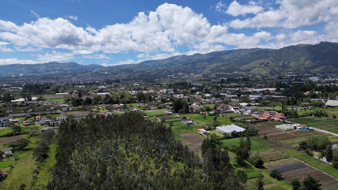 Terrain à Quito, Province de Pichincha, Équateur 2 - 18582397