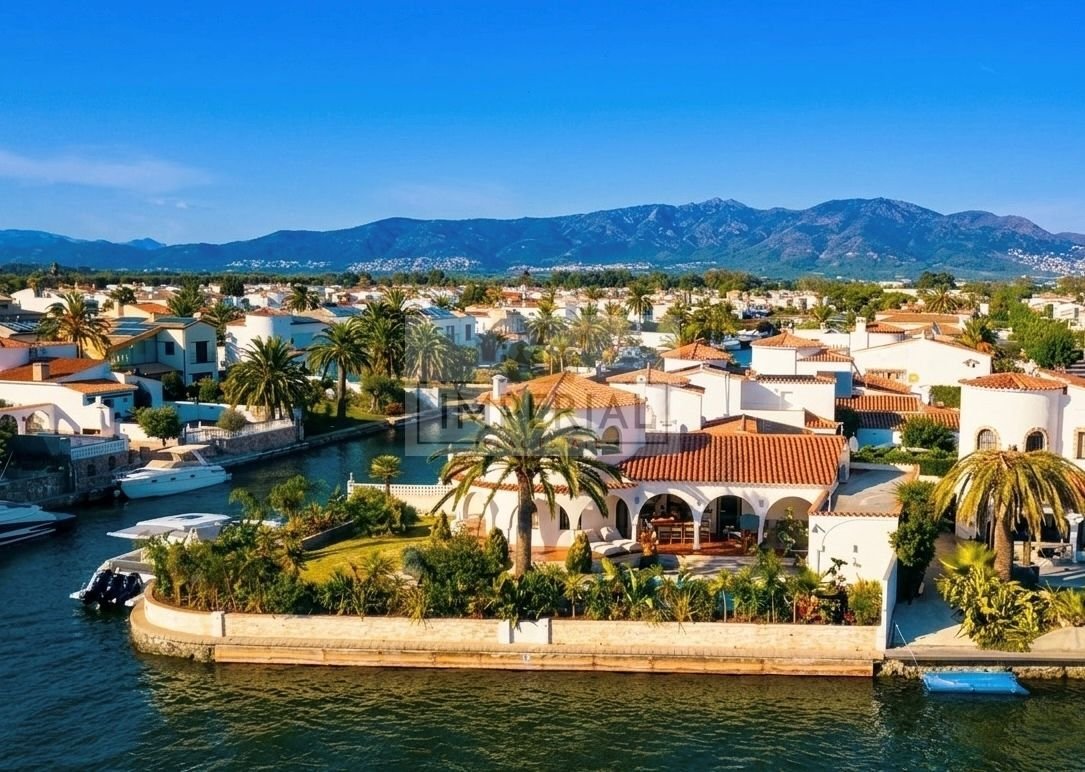 House in Empuriabrava, Catalonia, Spain 2 - 18576431