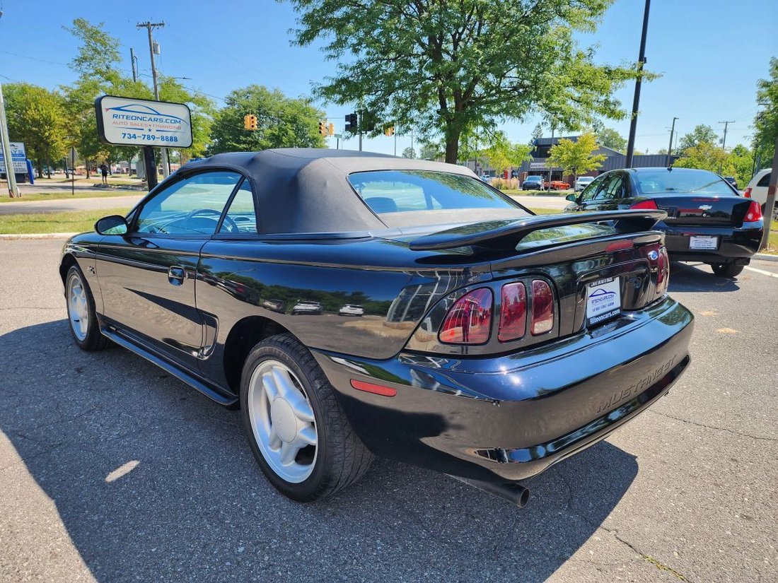 Cabriolet in Flat Rock, MI, United States 5 - 15507160