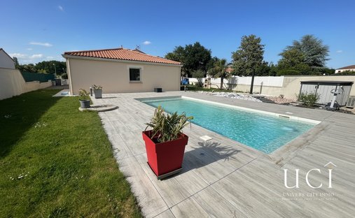 House in Geneston, Pays de la Loire, France 1