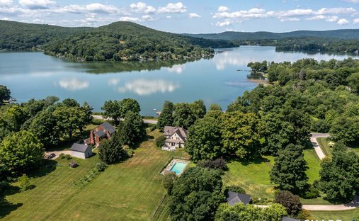 House in Warren, Connecticut, United States 1