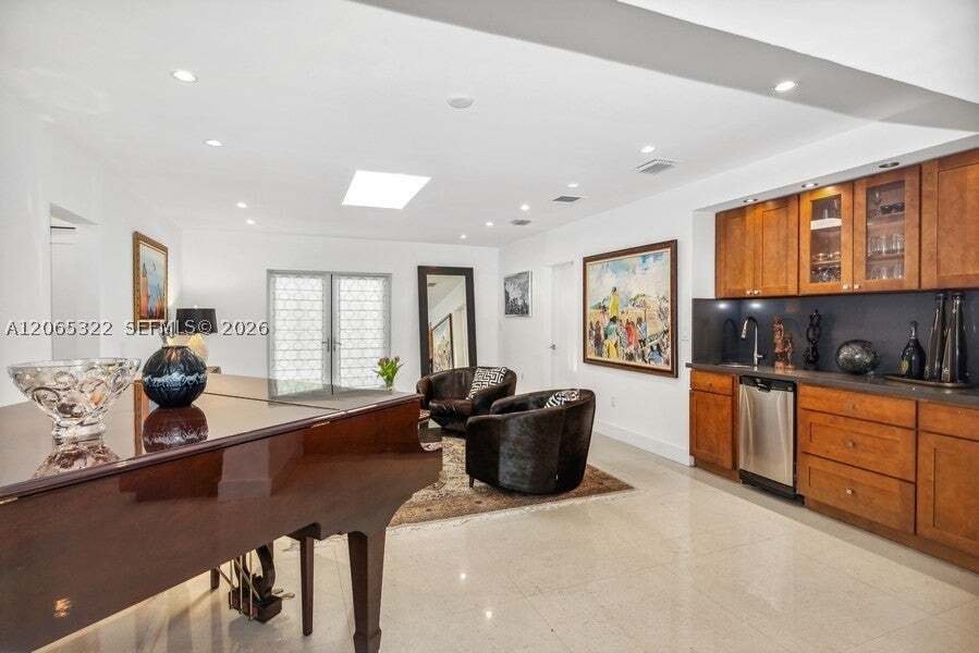 House in Miami, Florida, United States 5 - 18584431