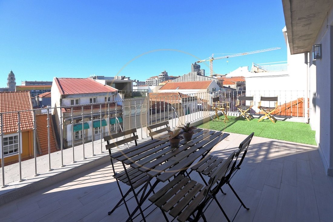 Apartment in Cedofeita, Santo Ildefonso, Se, Miragaia, Sao Nicolau e Vitoria, Porto District, Portugal 4 - 18582333