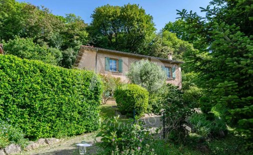 Villa in Couzon-au-Mont-d'Or, Auvergne-Rhône-Alpes, France 1