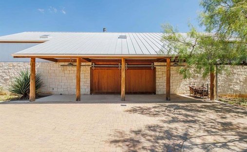 House in Voss, Texas, United States 1