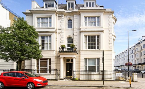 Apartment in Bayswater, Westminster, England 1