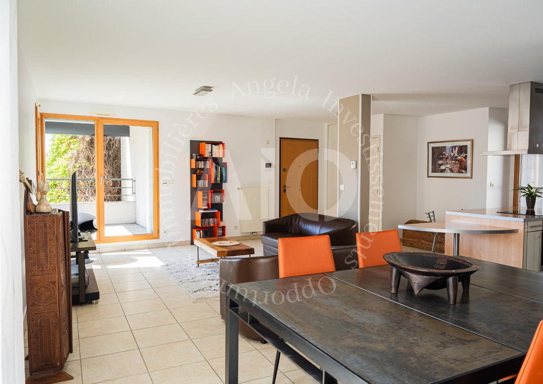 Apartment in Zola - Pressence, Villeurbanne, France 3 - 18585287