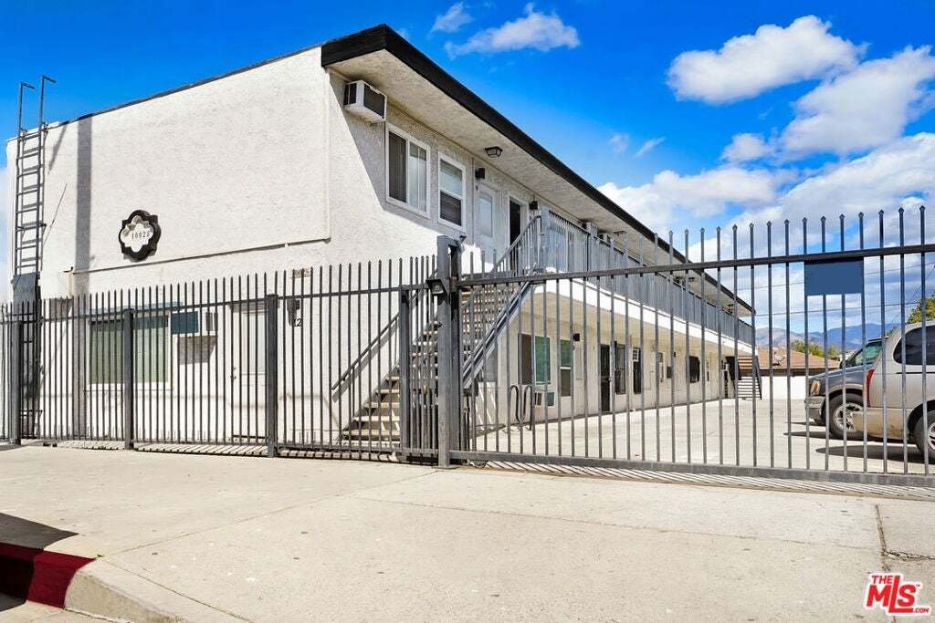 Los Angeles, California, United States 3 - 18551101