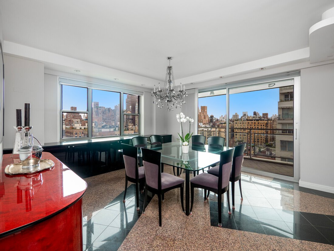 Co Op in New York, New York, United States 4 - 18585136