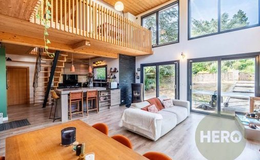 House in Bercheres-sur-Vesgre, Centre-Val de Loire, France 1
