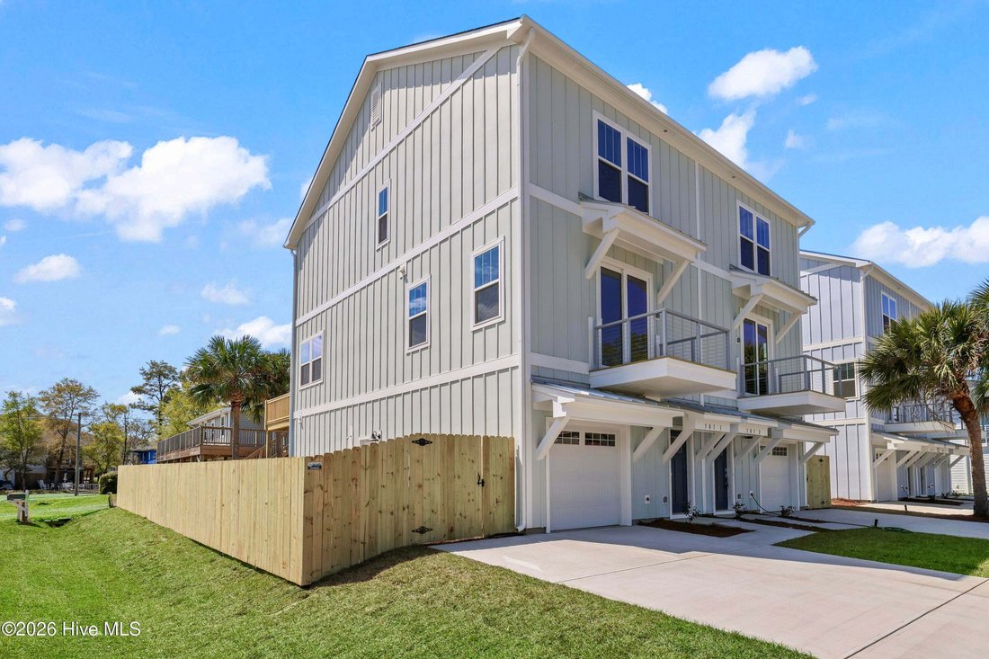 Townhouse in Carolina Beach, North Carolina, United States 1 - 18584693
