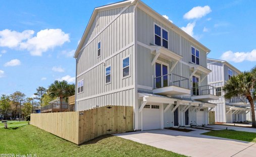 Townhouse in Carolina Beach, North Carolina, United States 1