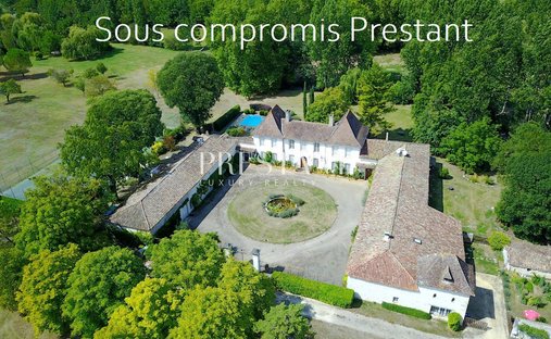 Beaumont-du-Perigord, Beaumontois en Périgord, France 1