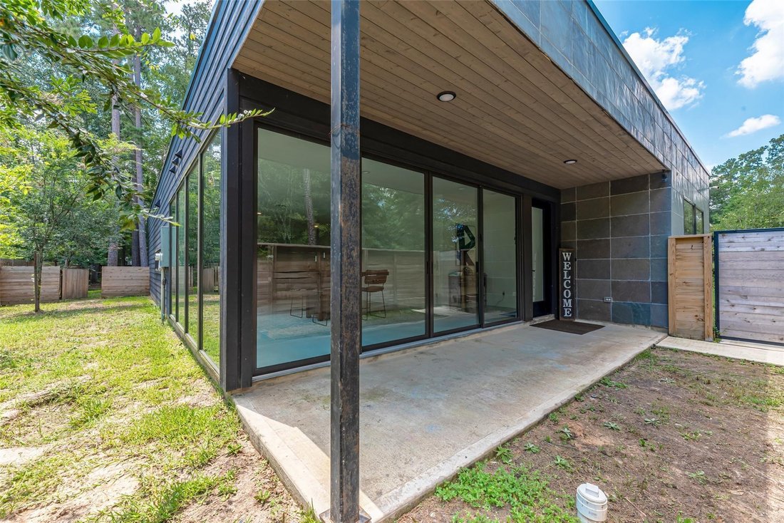 House in Conroe, Texas, United States 3 - 18585086