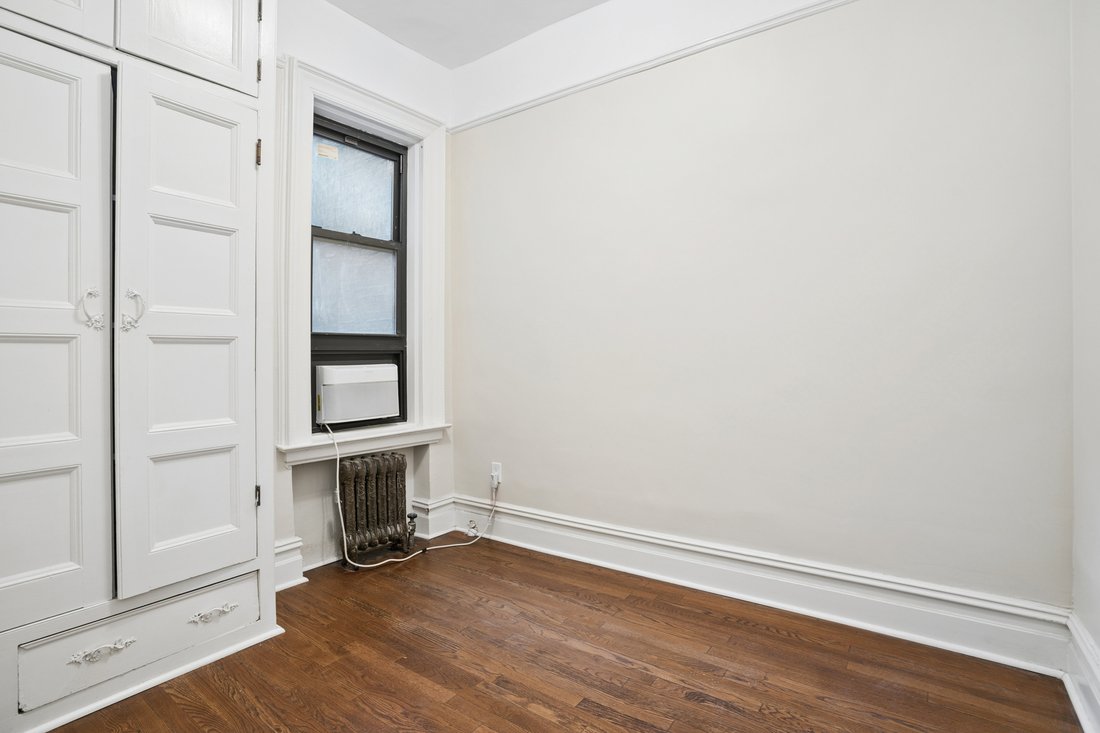 Co Op in New York, New York, United States 5 - 18585142