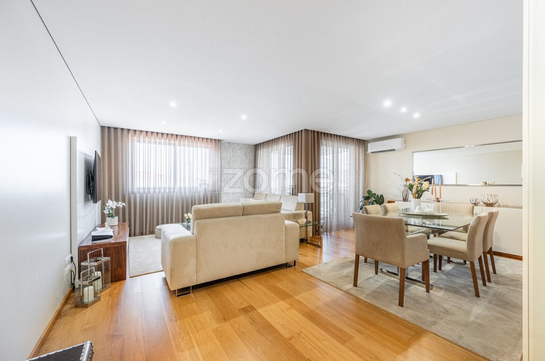 Apartment in Aguas Santas, Porto District, Portugal 5 - 18585496