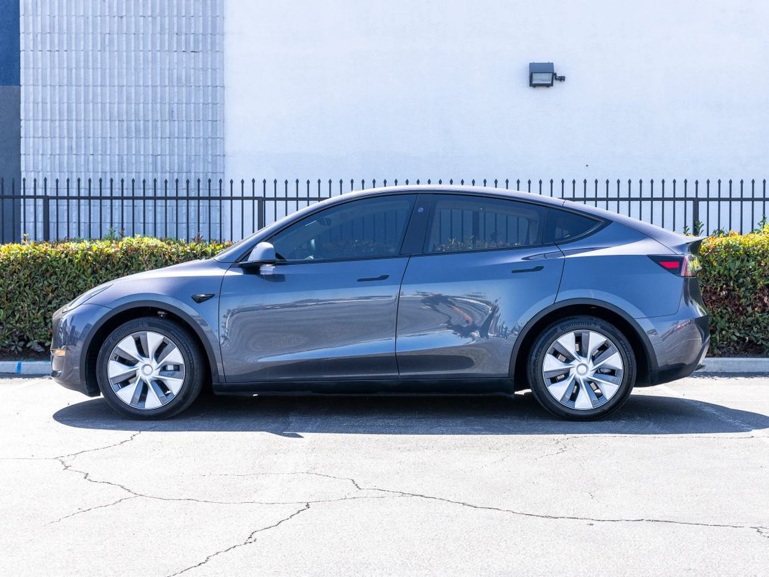 Suv in Azusa, CA, United States 4 - 18507245