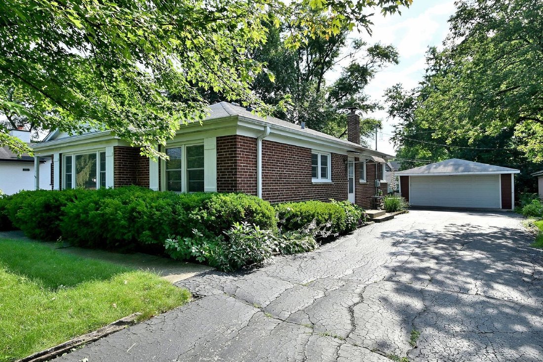 House in Hinsdale, Illinois, United States 2 - 18584568