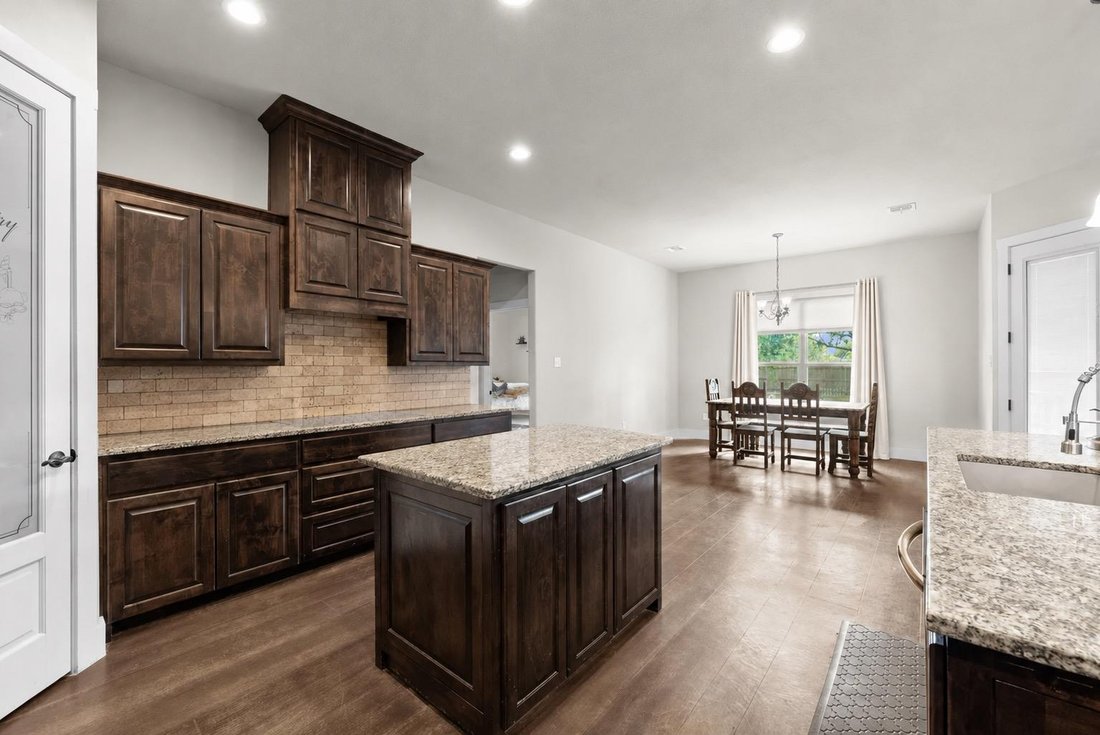House in Salado, Texas, United States 5 - 17807941