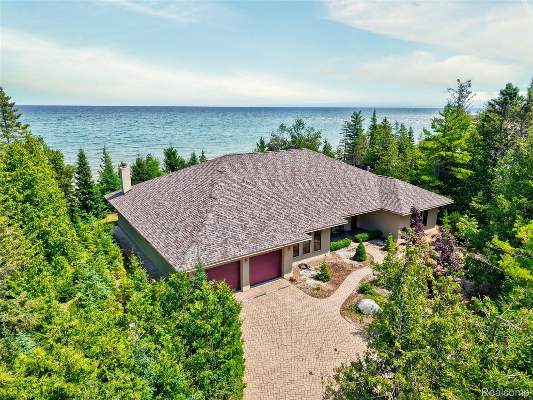 House in Presque Isle, Michigan, United States 1 - 18581565