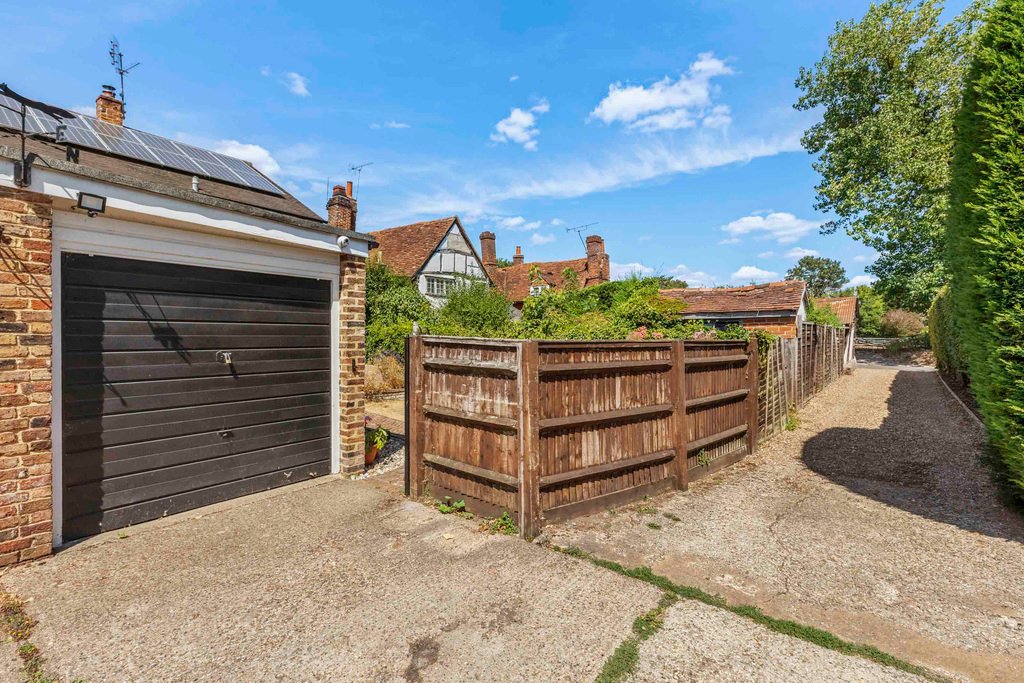 House in Marefield, Marlow, England 2 - 17051838