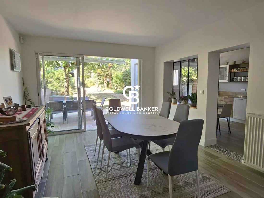 Townhouse in Centre, Saintes, France 5 - 18582342