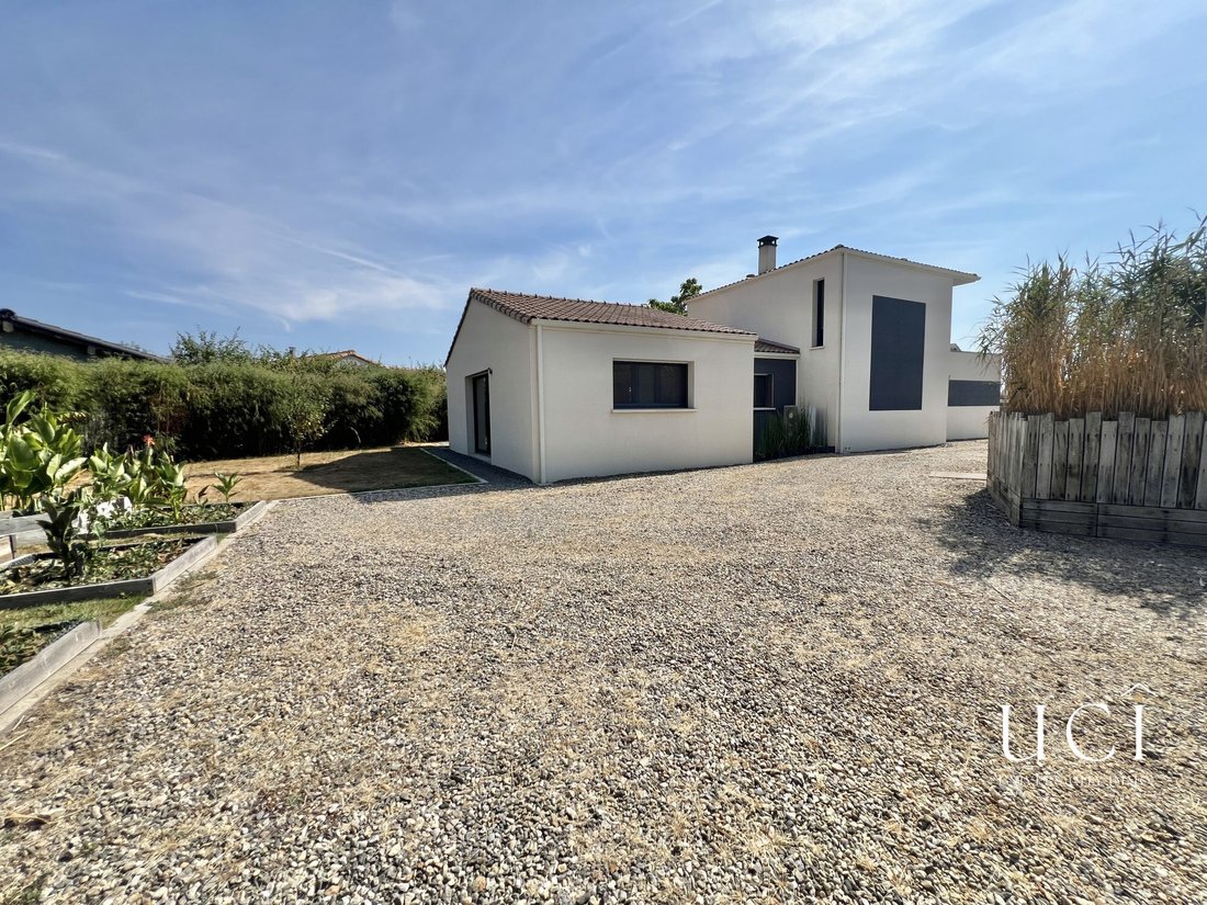 House in Geneston, Pays de la Loire, France 2 - 18415873