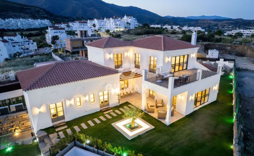Villa in Estepona, Andalusia, Spain 1