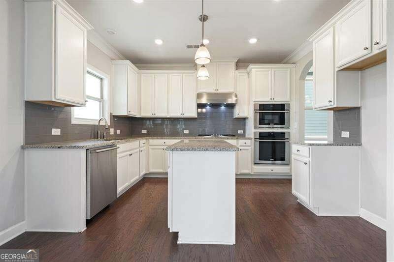 House in Canton, Georgia, United States 5 - 18582097