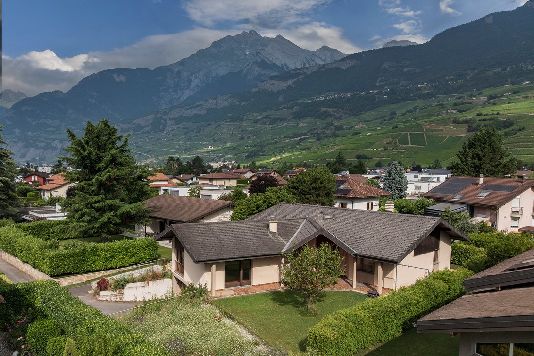 Villa in Conthey, Valais, Switzerland 1 - 18583247