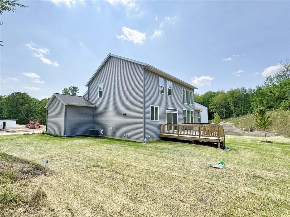 House in Caledonia, Michigan, United States 3 - 18307265