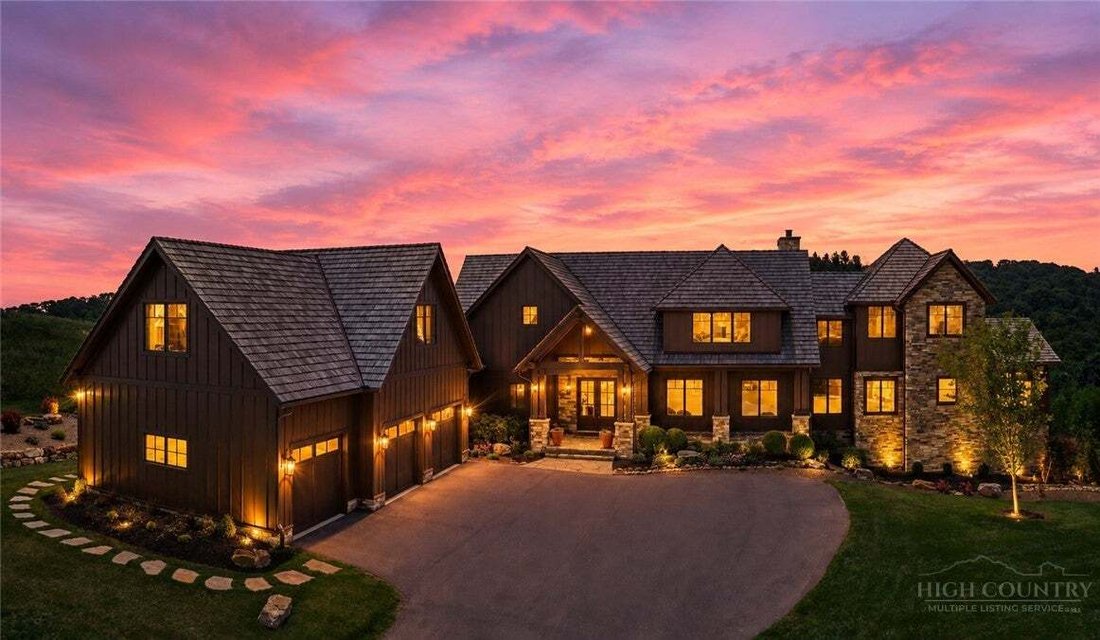 House in Blowing Rock, North Carolina, United States 1 - 18462414