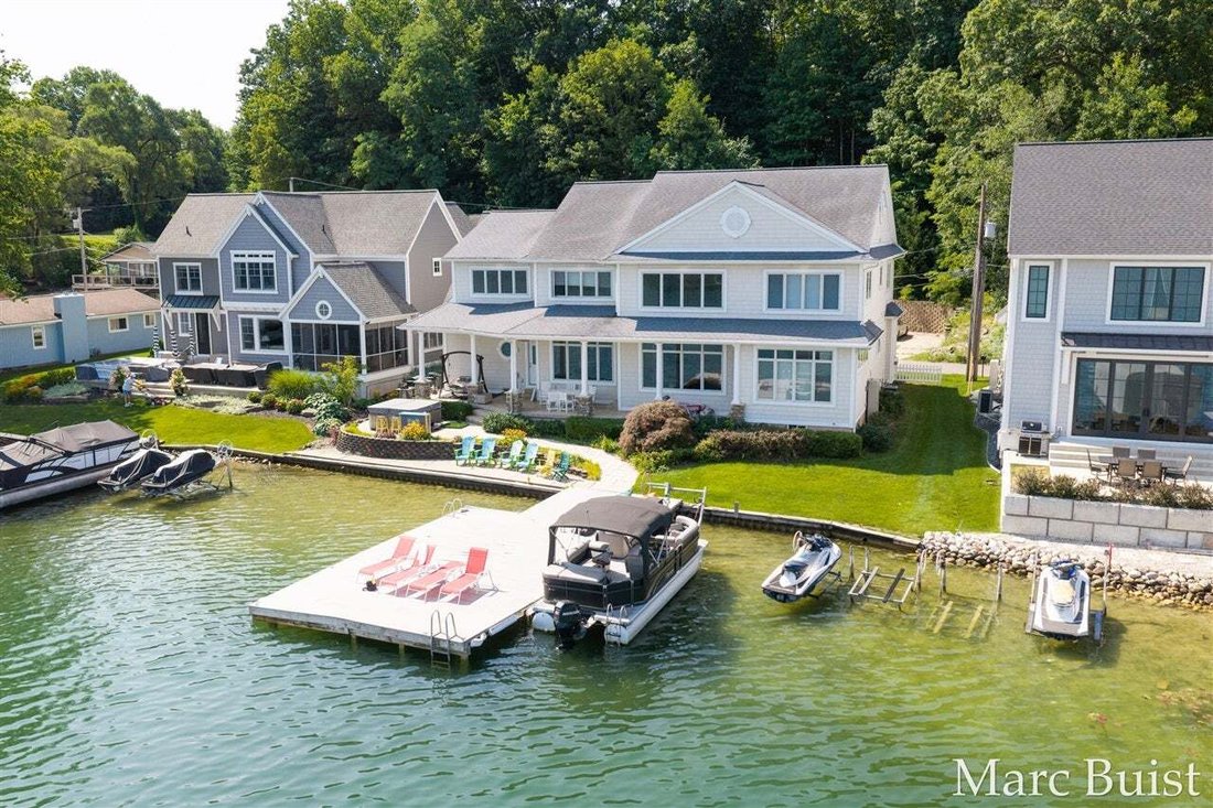 House in Caledonia, Michigan, United States 3 - 18583804