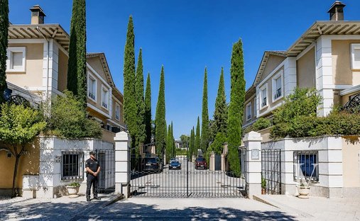 Villa in Hortaleza, Madrid, Spanien 1